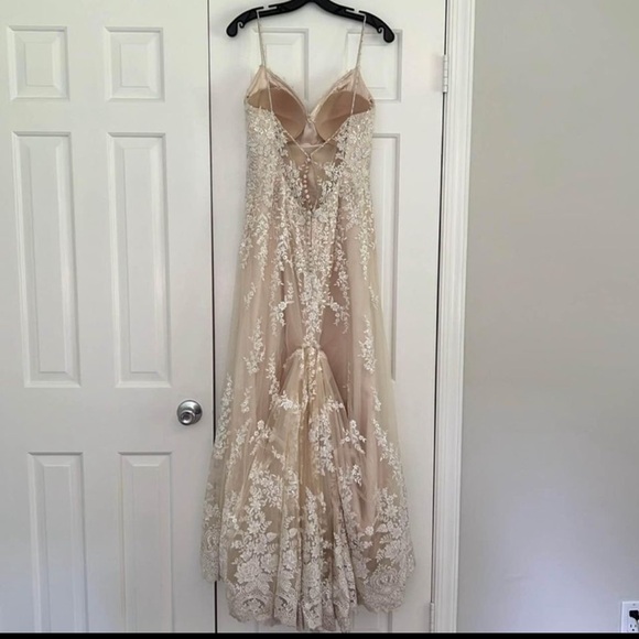 Maggie Sottero Dress Nola-7MN356 - Picture 4 of 9